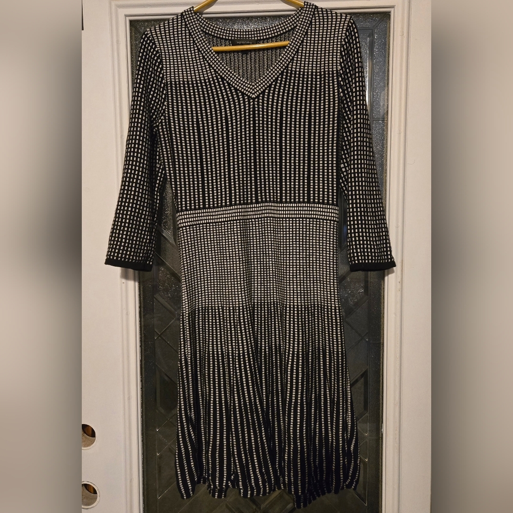 Spense Black and White Half Sleeve Dress